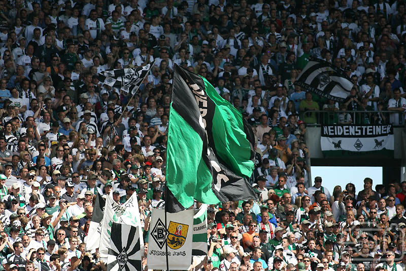 米6体育官方网站-关于沃尔夫斯堡客场大胜门兴格拉德巴赫，欧战气焰高涨的信息