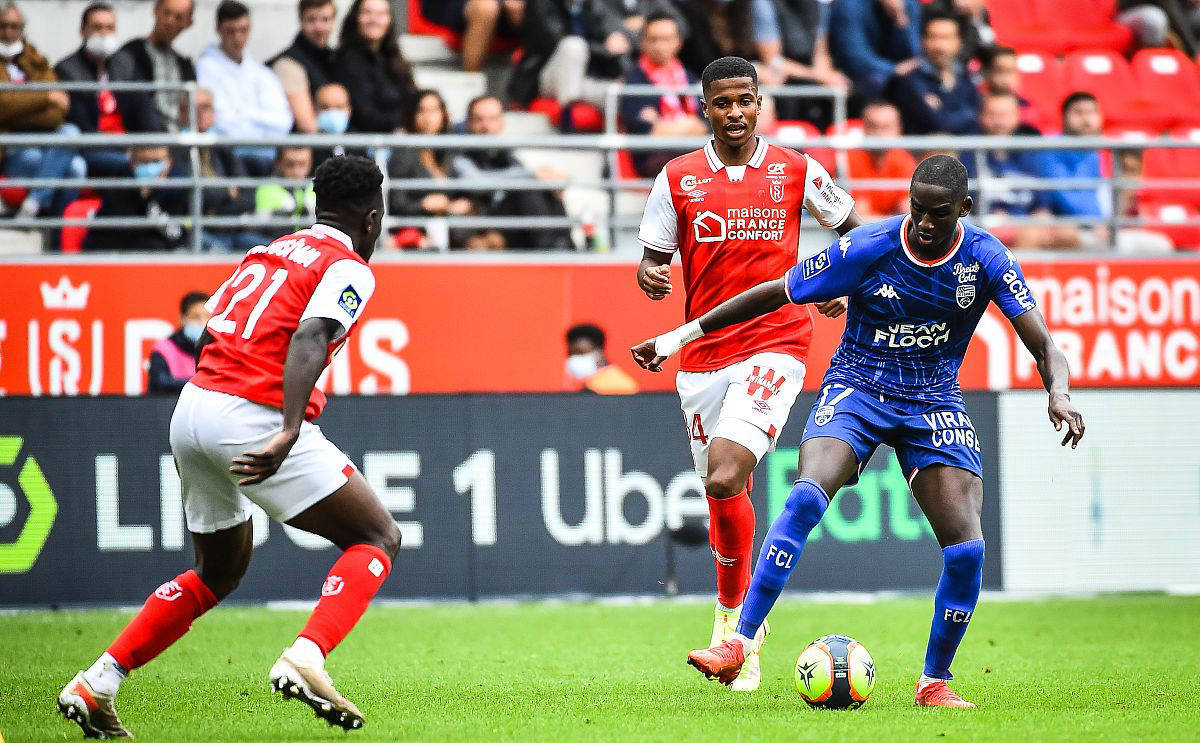 米乐体育平台-关于尼斯防守稳固，里尔失利堪忧的信息