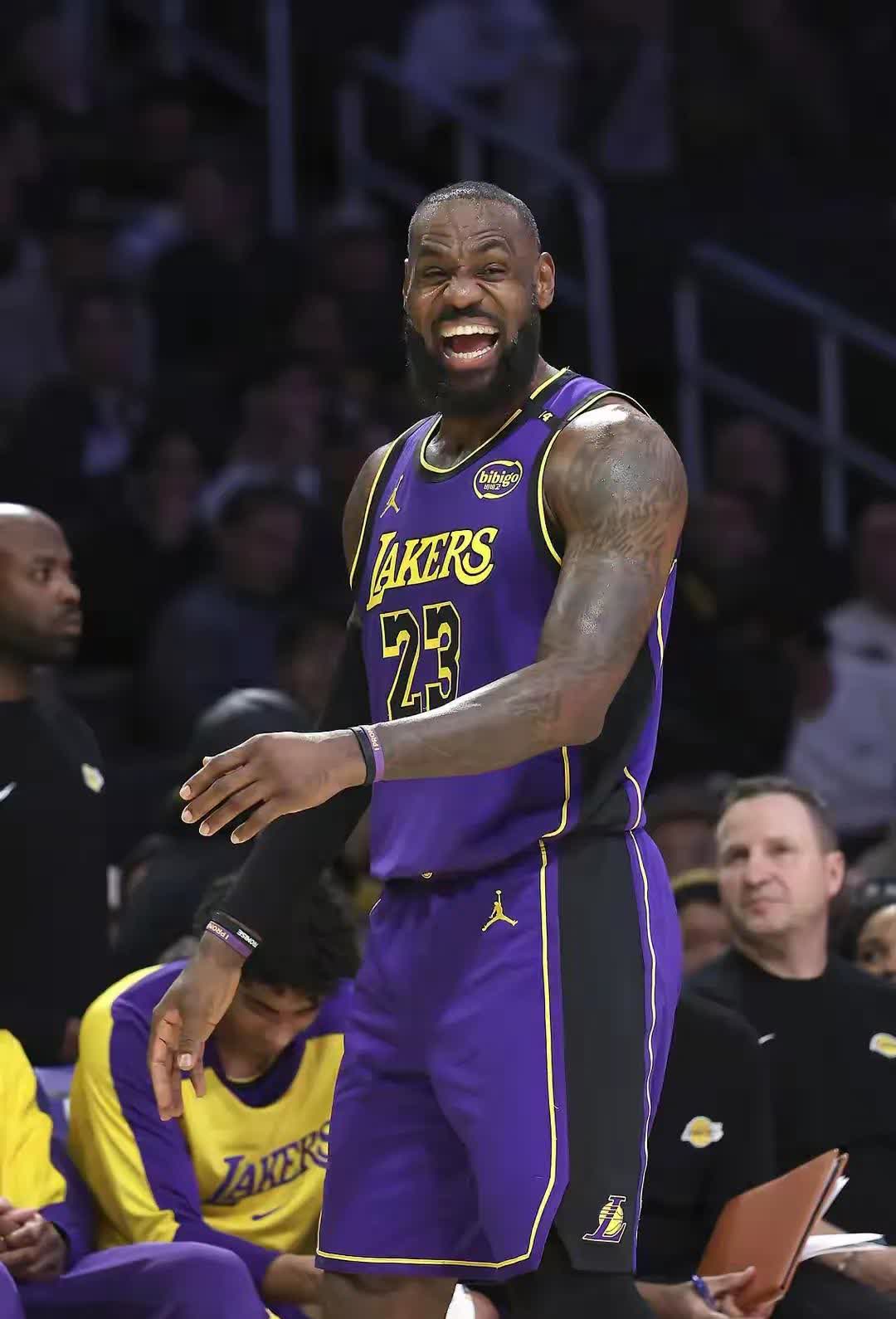 米乐官网-名将防守力MAX，球队士气高昂